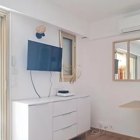 Appt 5p Wifi Overview Sea-clim-park-pool-terrace - Capitalchic Services St Raphael