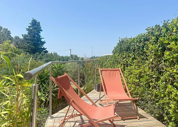 Apartamento 5-room - Sea View- Terrace - Parking *